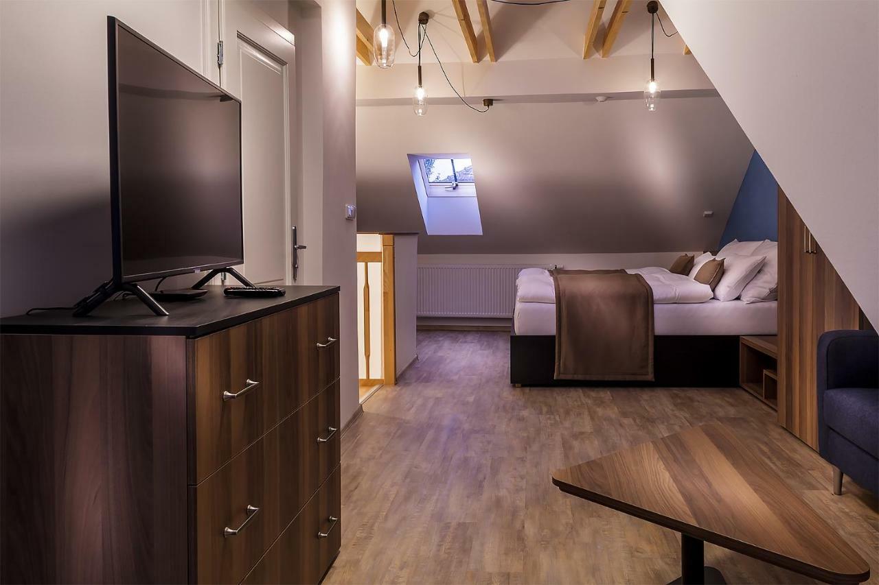 Hnizdo Apartment Mikulov Luaran gambar